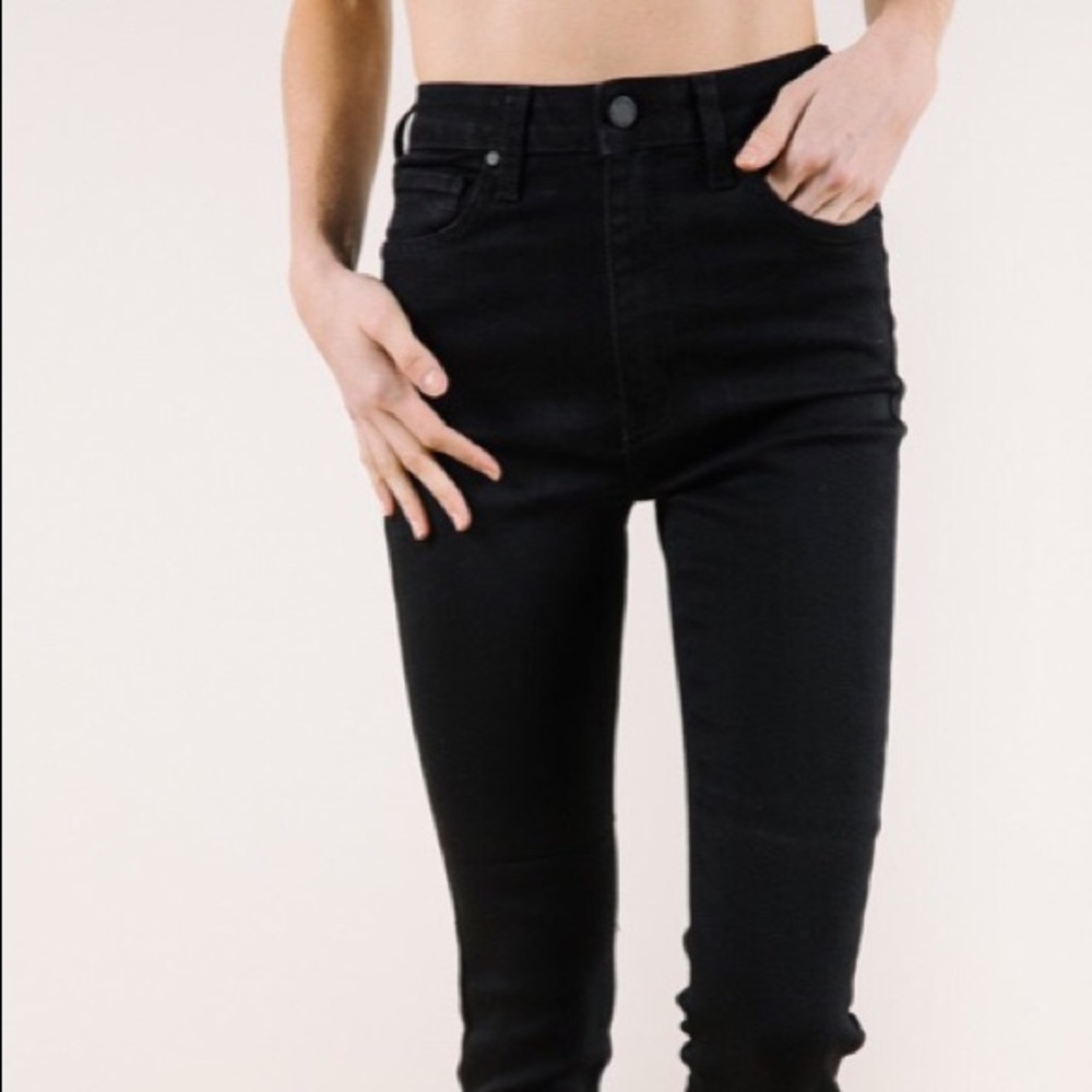 NWT High rise jegging in black denim